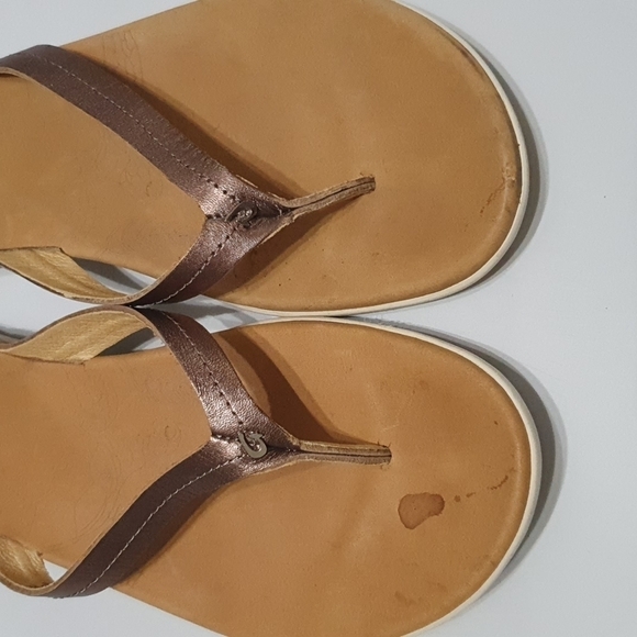 Olukai Honu Hawaain Sea Turtle Leather Sandals - Picture 6 of 8